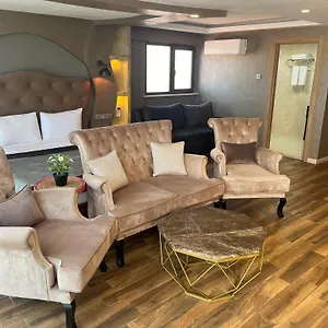 No 139 Aparthotel